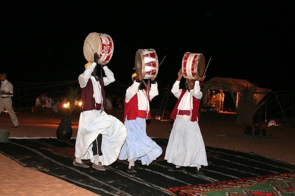 Campement Yadis Ksar Ghilane Esterno foto