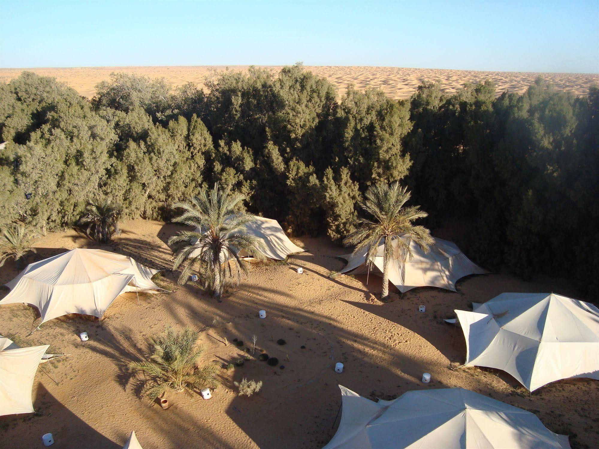 Campement Yadis Ksar Ghilane Esterno foto