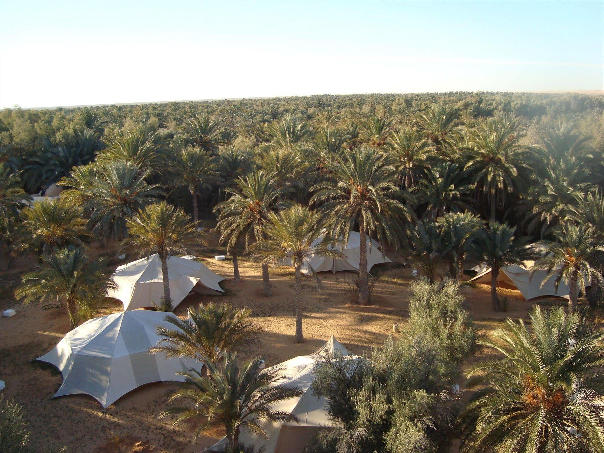 Campement Yadis Ksar Ghilane Esterno foto